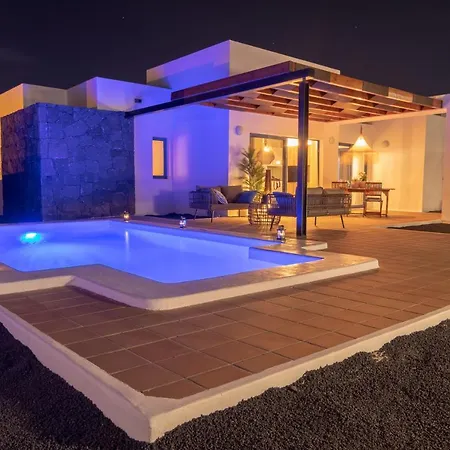 Famara By Villalia Villa