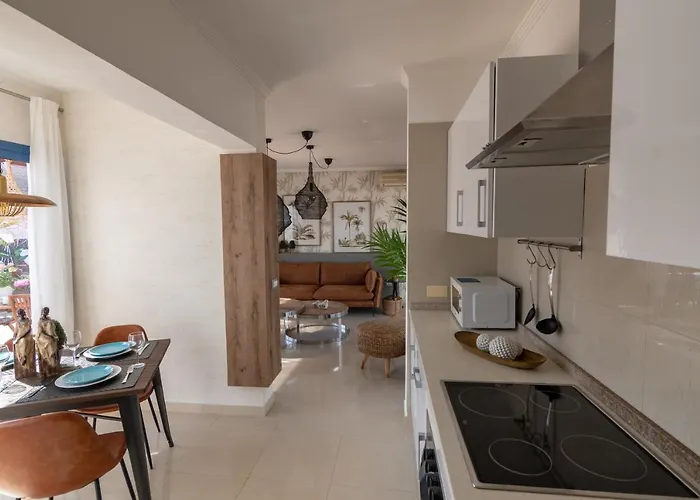 Famara By Villalia Playa Blanca